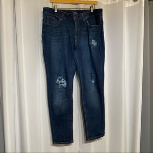 Time & Tru Skinny Distressed Jeans Size 18